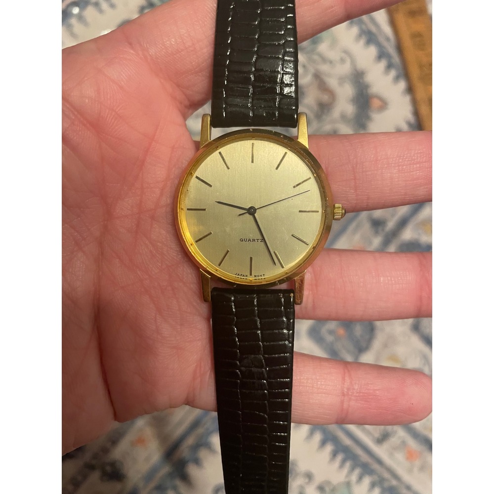 Dundee Vintage Gold Tone Quartz Watch Champagne Dial Black Leather Strap Japan